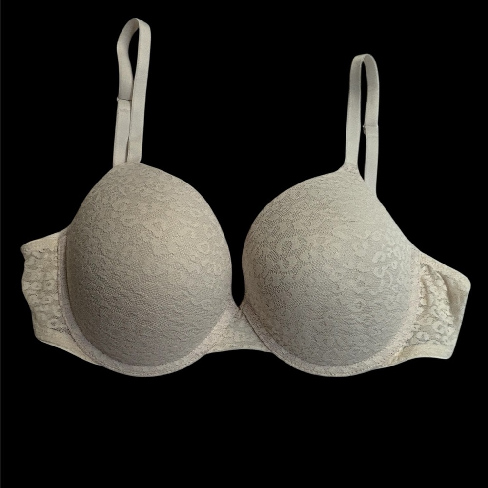 PINK Victoria's Secret Cream Lace Bra